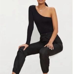 NWT PrettyLittleThing Black One-Shoulder Bodysuit - Sleek Cut. Size 2